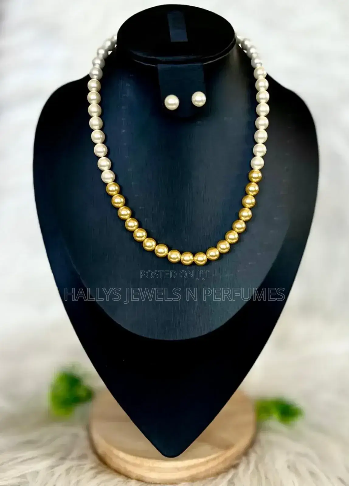 Pearl Necklace Set