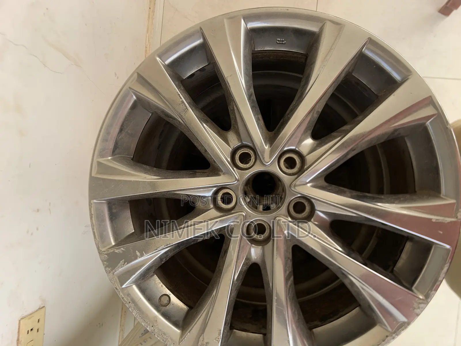 Toyota Rav4 2018 Rim18” (Home Used 3 Pieces Only)