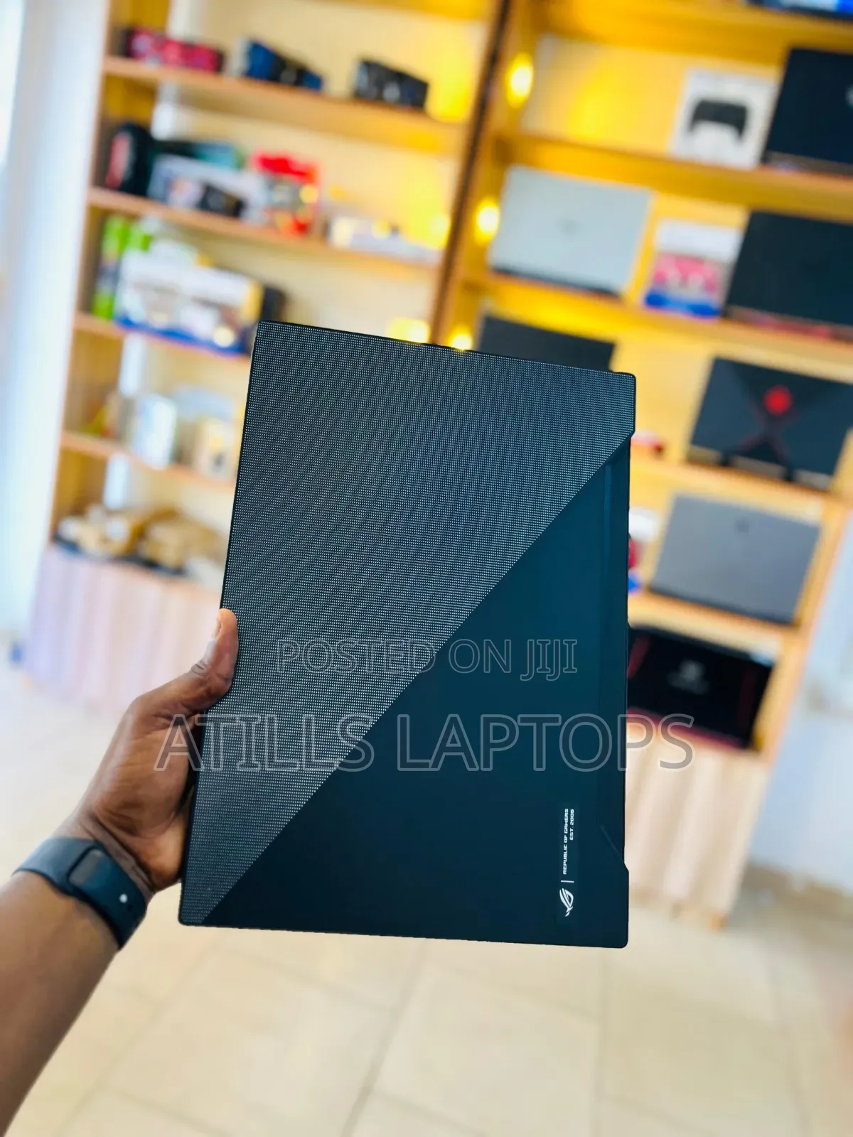 Laptop Asus ROG Zephyrus M15 GU502LU 16GB Intel Core I7 SSD 1T