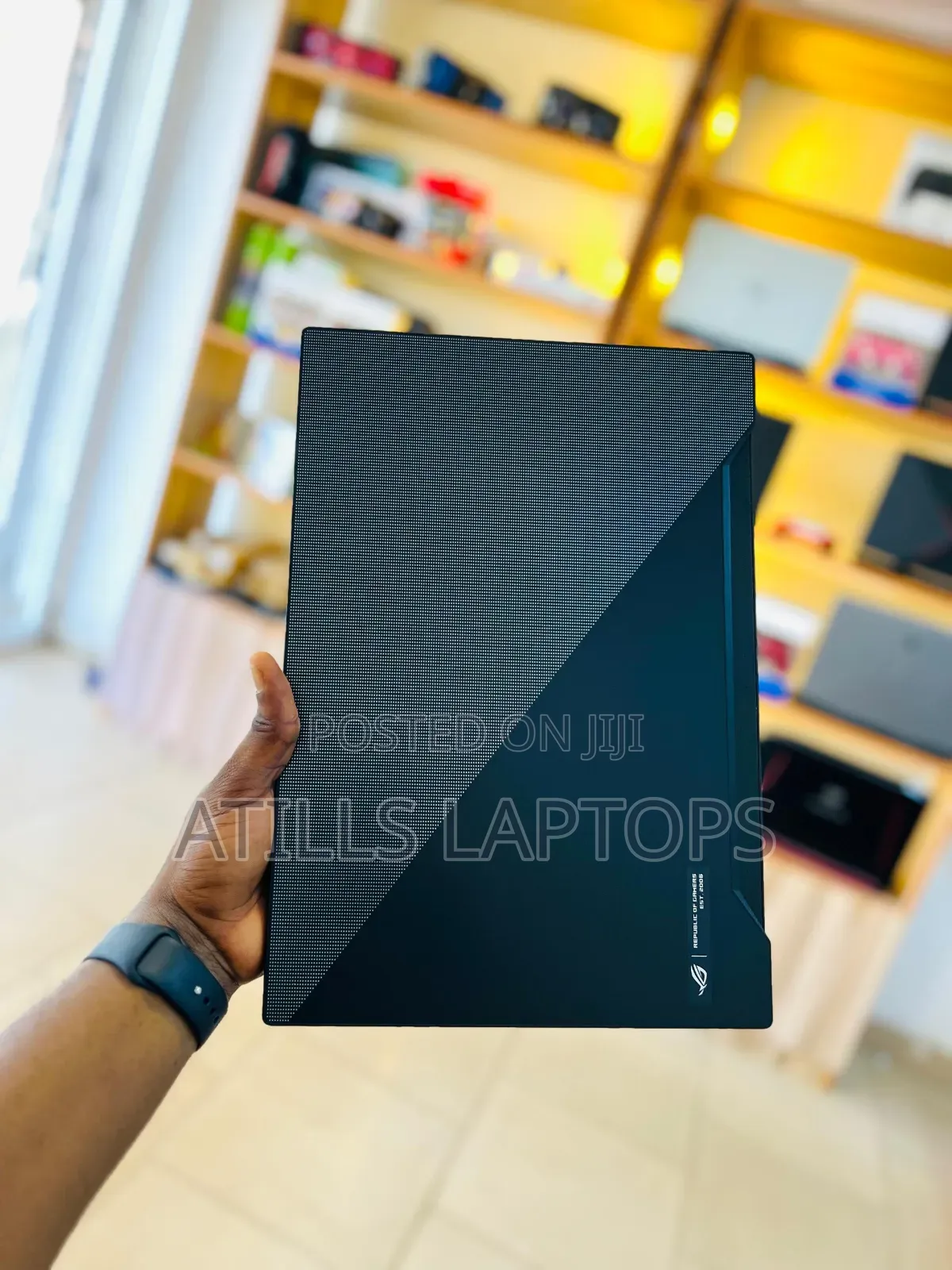 Laptop Asus ROG Zephyrus M15 GU502LU 16GB Intel Core I7 SSD 1T