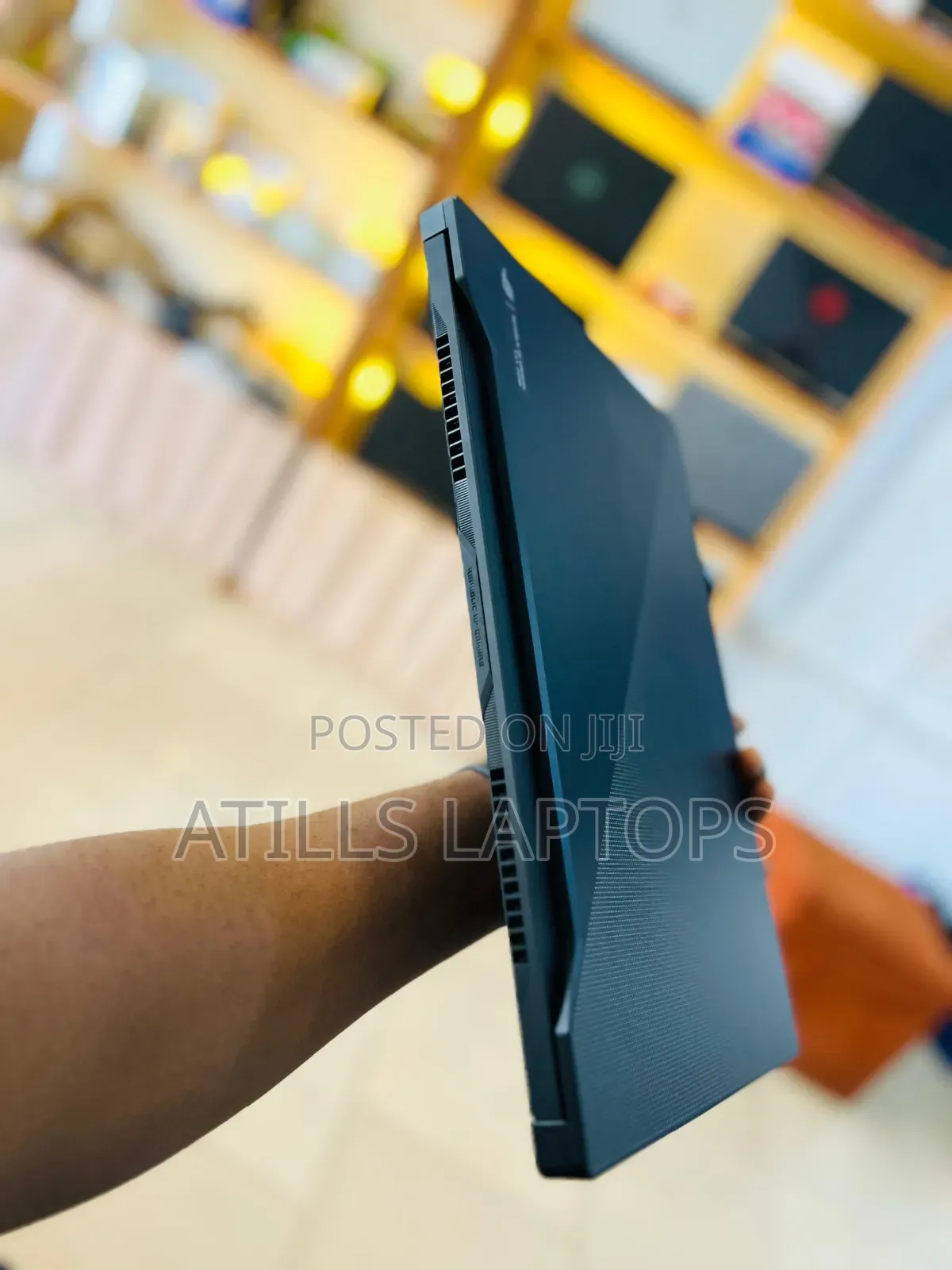 Laptop Asus ROG Zephyrus M15 GU502LU 16GB Intel Core I7 SSD 1T