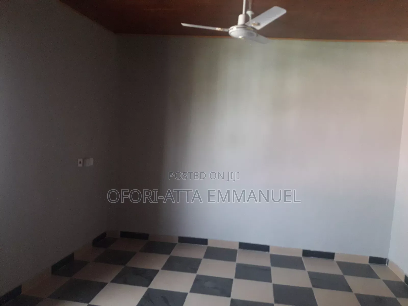 1bdrm Room & Parlour in Amasaman 3 Junction, Pokuase for rent