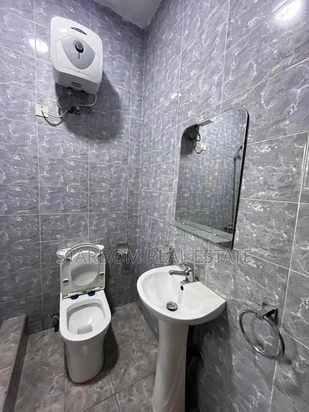 1bdrm Apartment in Adjiriganor for rent