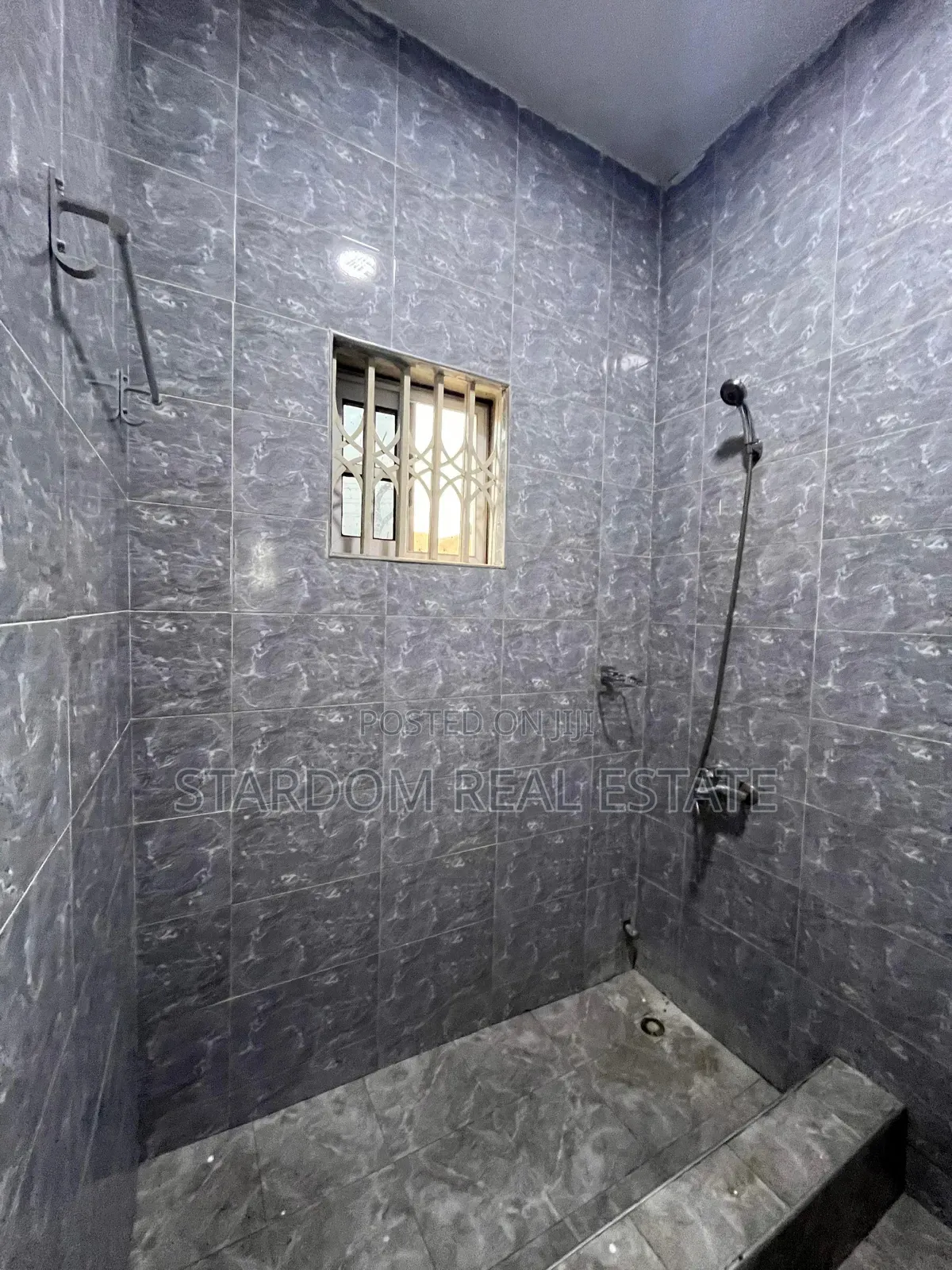 1bdrm Apartment in Adjiriganor for rent
