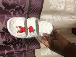 Quality Kids Slippers 8