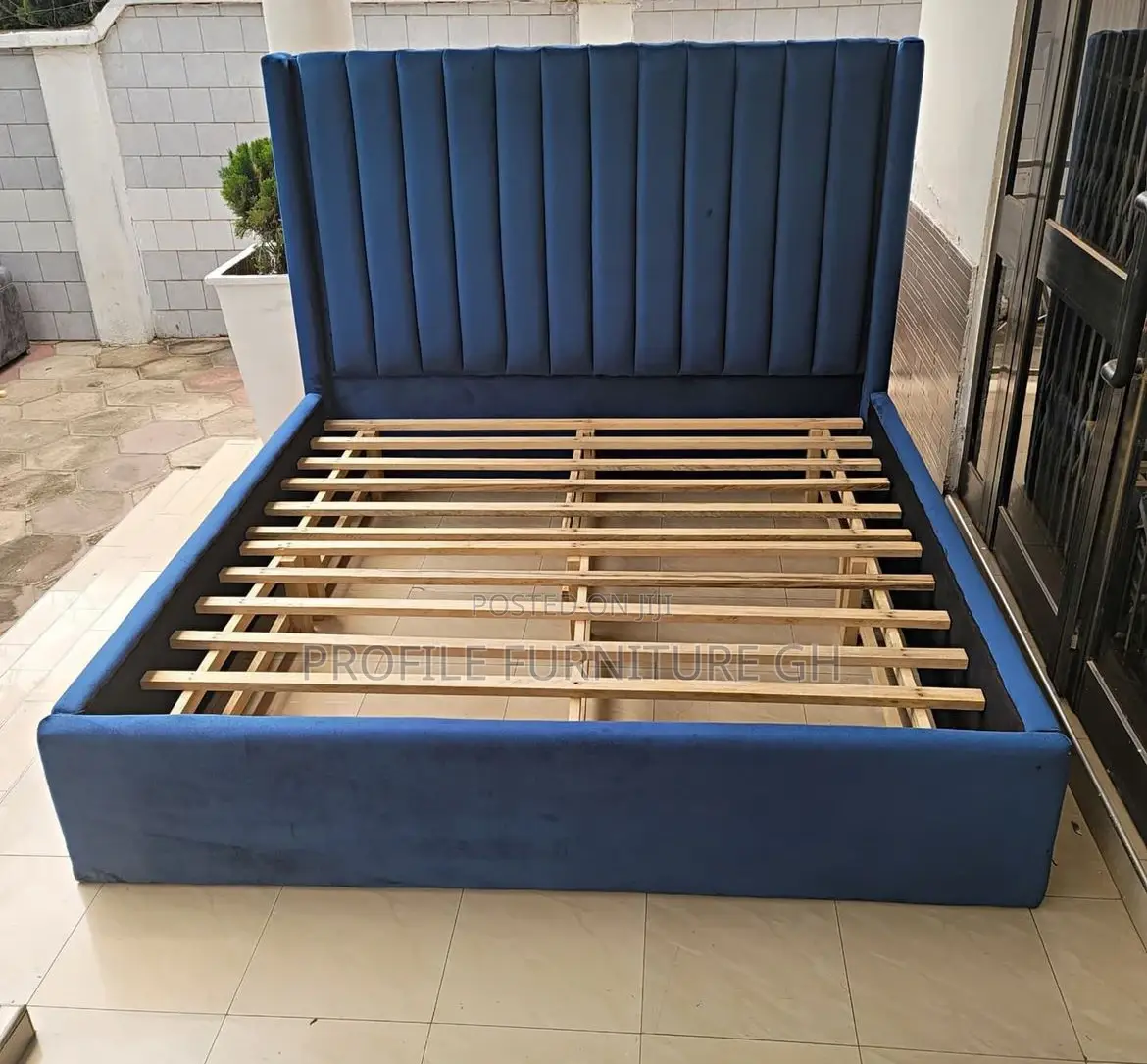 Furnishing Your Home for Less With This Queen Size Bedframe