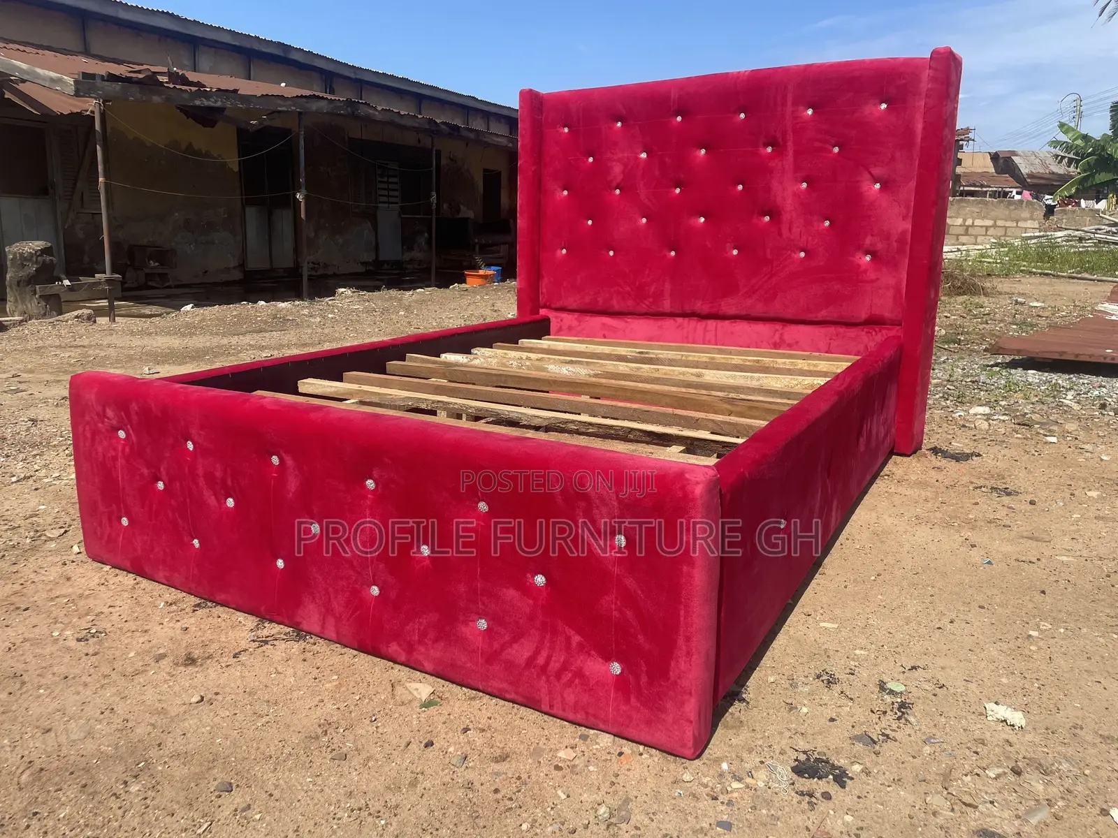 Red Double Bedframe (54x75)//Fee Delivery