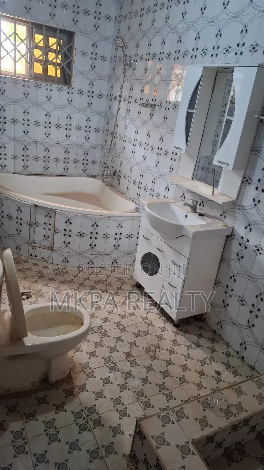 4bdrm House in Mkpa Properties, Tamale Municipal for rent