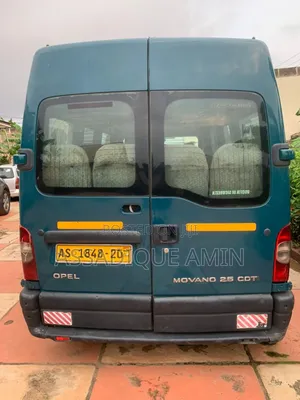 Opel Vivaro 2018 Green