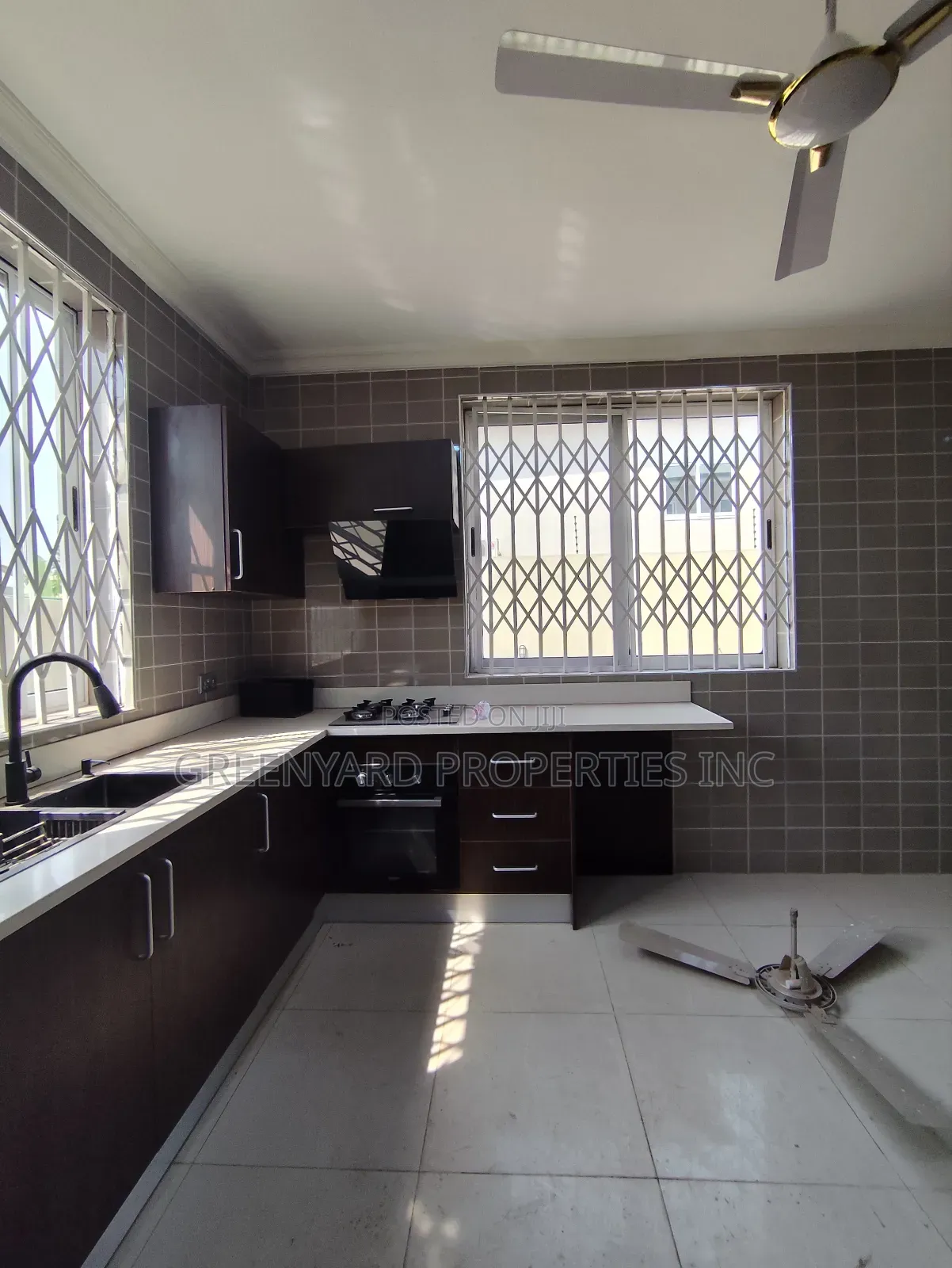 4bdrm House in C5, Lake Side Estate for rent