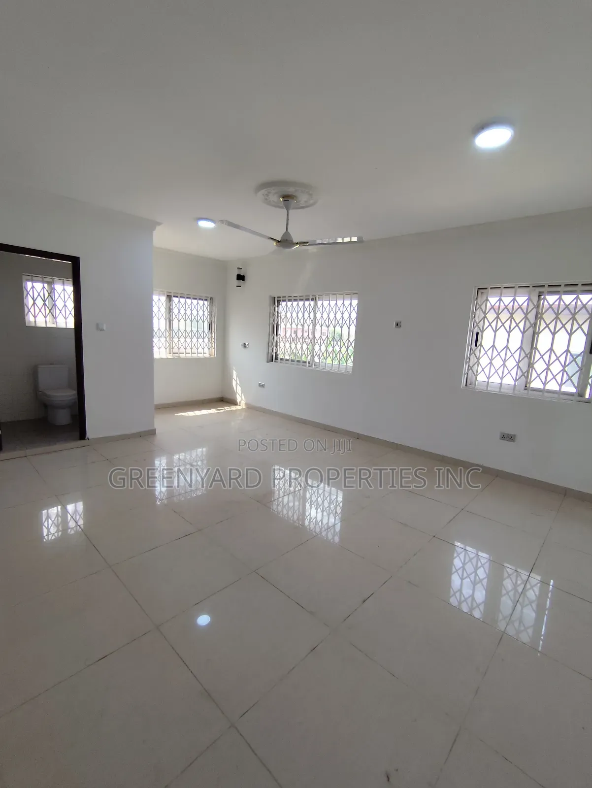 4bdrm House in C5, Lake Side Estate for rent