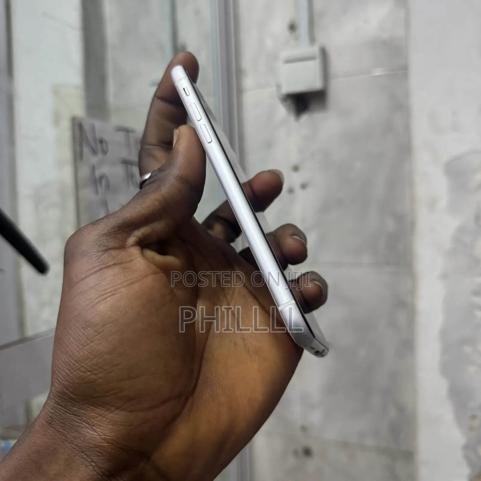 Apple iPhone XR 128 GB White