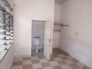 1bdrm Apartment in Estate Agency, Spintex for rent