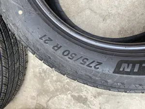 275/50 R21 Michelin Defender LTX M/S