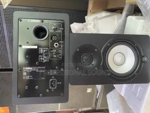 Yamaha HS5 Powered Studio Monitor