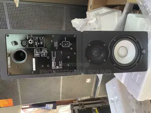 Yamaha HS5 Powered Studio Monitor