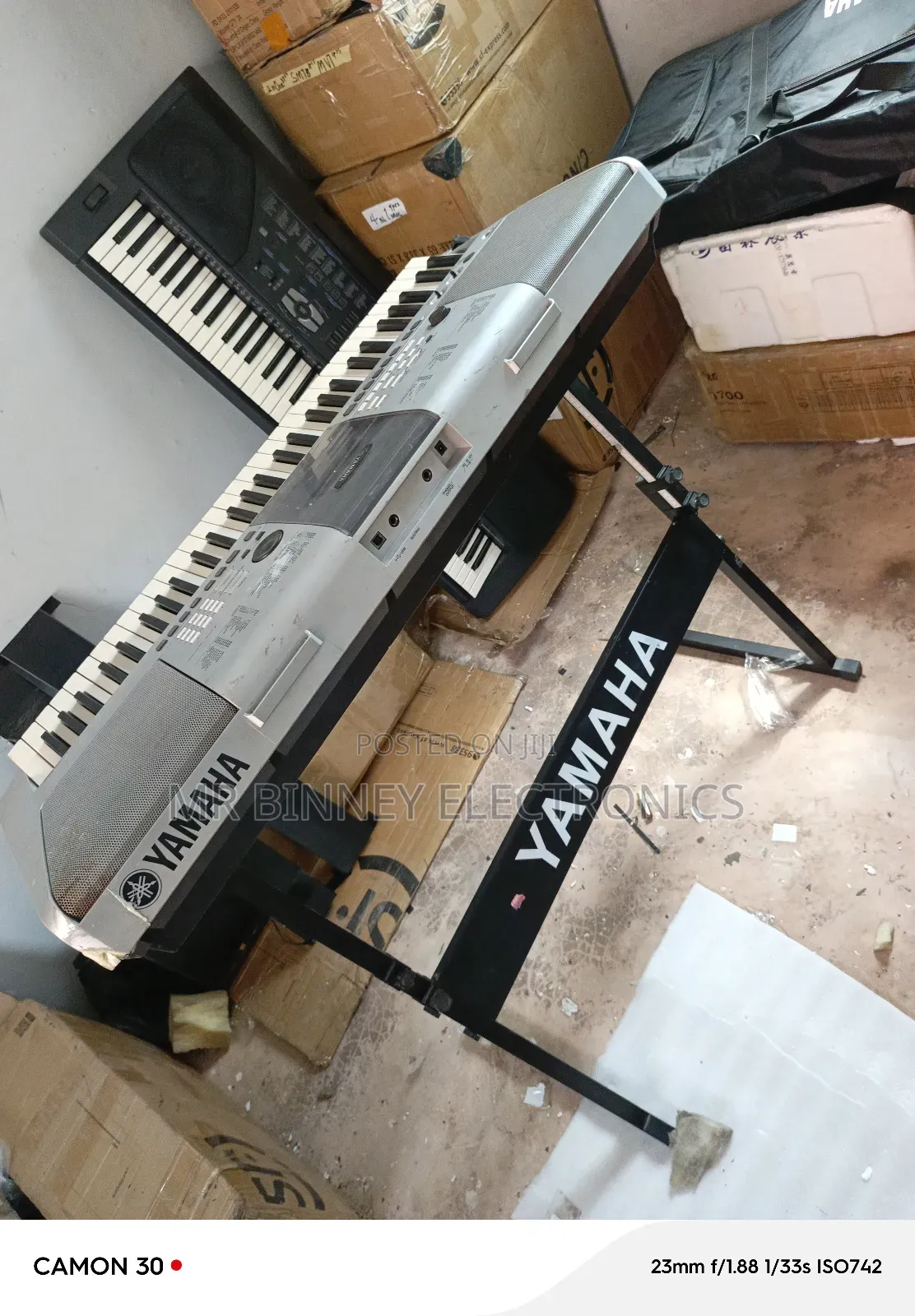 Z Type Keyboard Stand