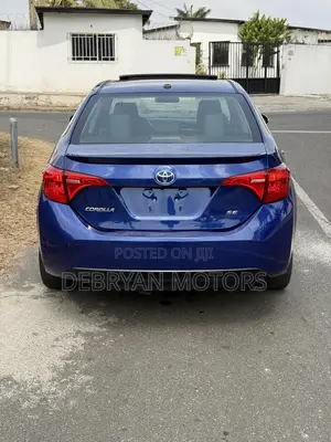 Toyota Corolla SE (1.8L 4cyl 2A) 2018 Black