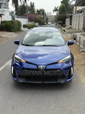 Toyota Corolla SE (1.8L 4cyl 2A) 2018 Black