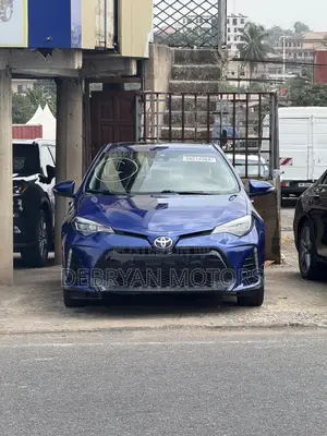 Toyota Corolla SE (1.8L 4cyl 2A) 2018 Black