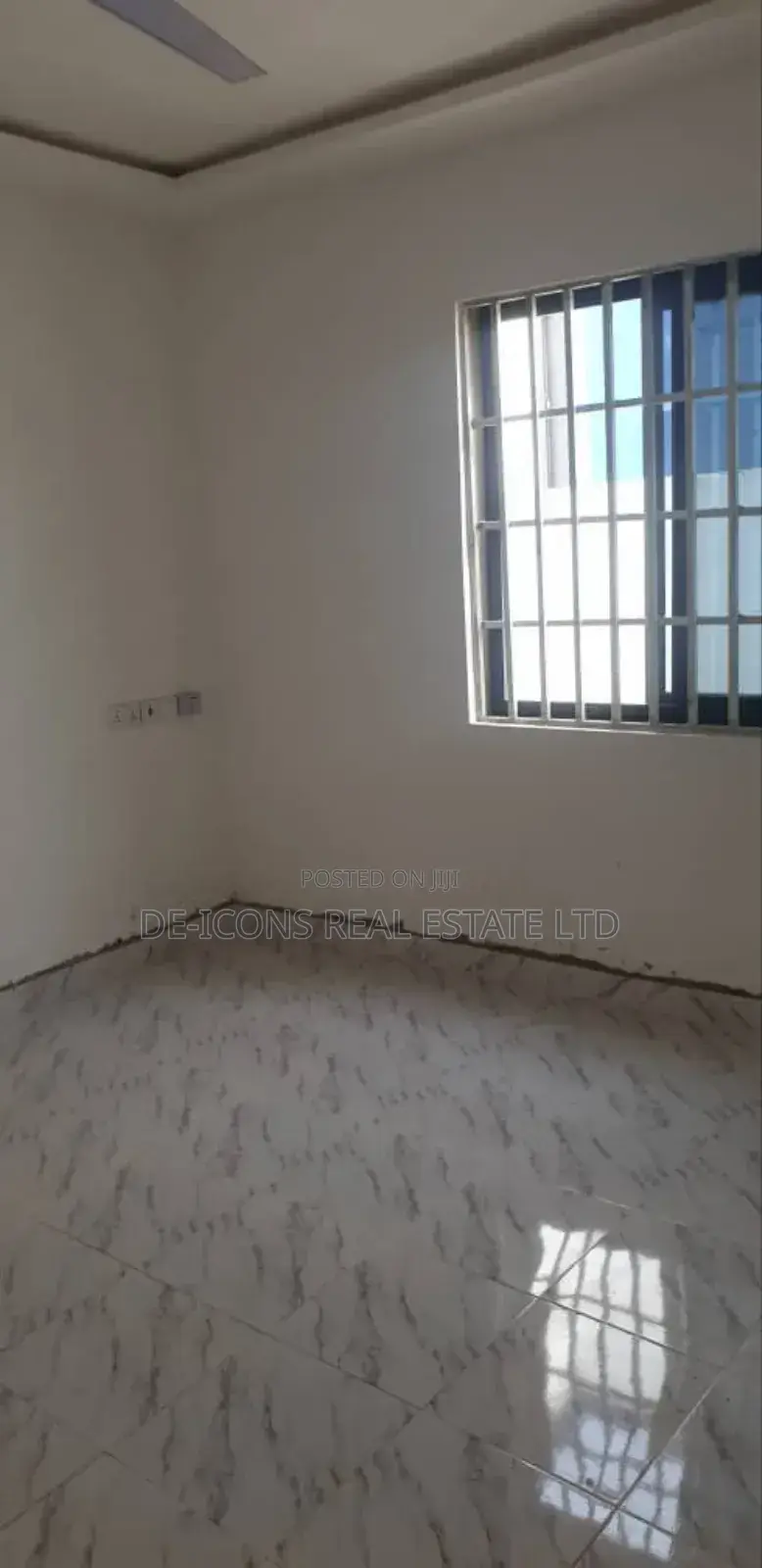 3bdrm House in De-Icons Real Estate, Awutu Senya East Municipal