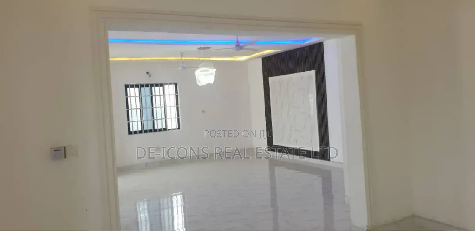 3bdrm House in De-Icons Real Estate, Awutu Senya East Municipal