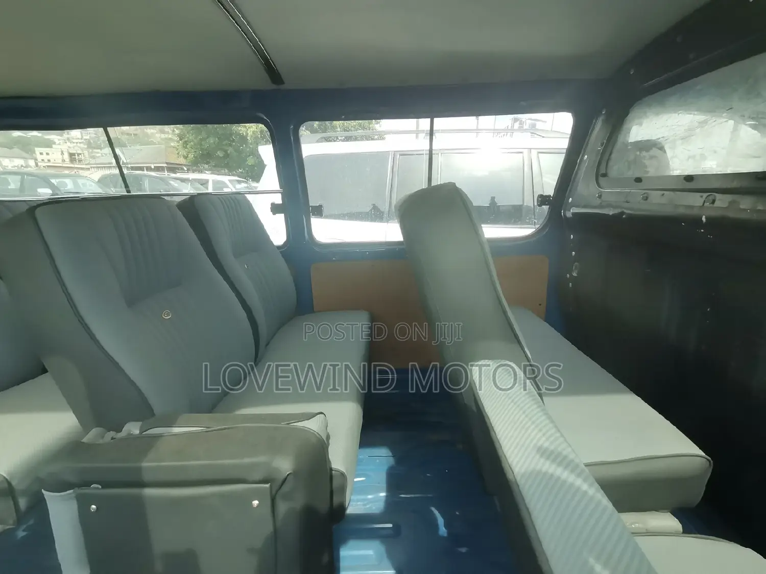 Toyota HiAce 2004 Blue