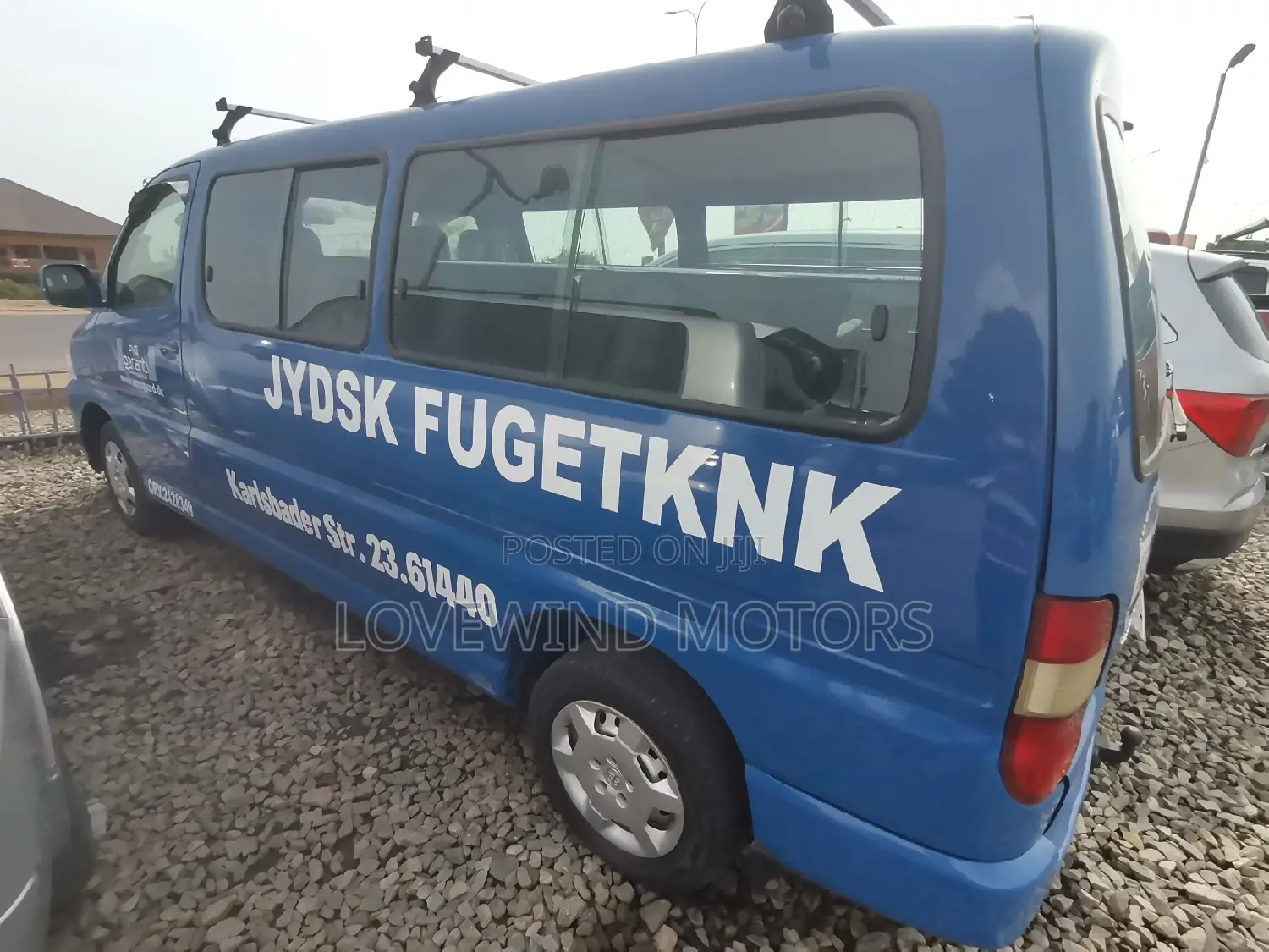 Toyota HiAce 2004 Blue