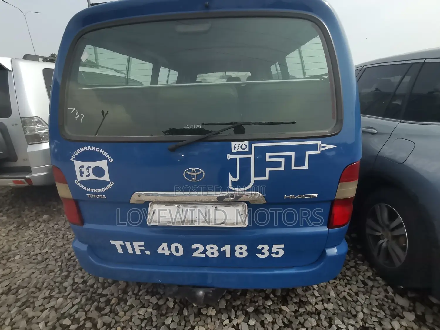 Toyota HiAce 2004 Blue