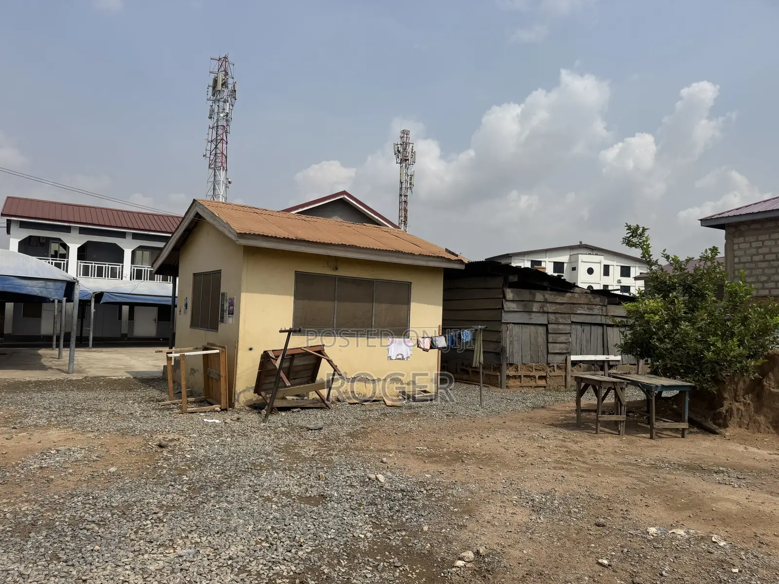 1 Acre Plot With Buildings for Sale at Dome Market