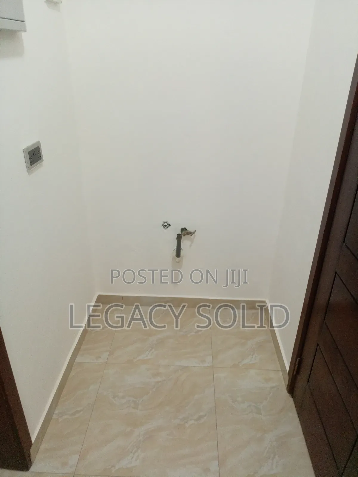 1bdrm Apartment in Legacy Solid Real, Tseaddo for rent