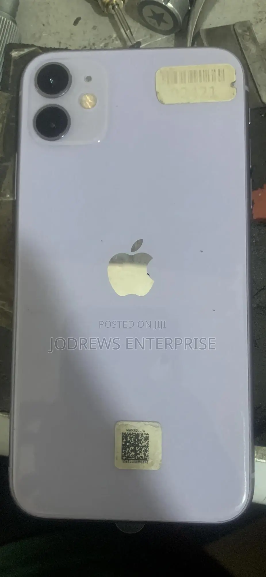 We Fix All iPhones, iPads, Macbooks, and Smartphone Issues.