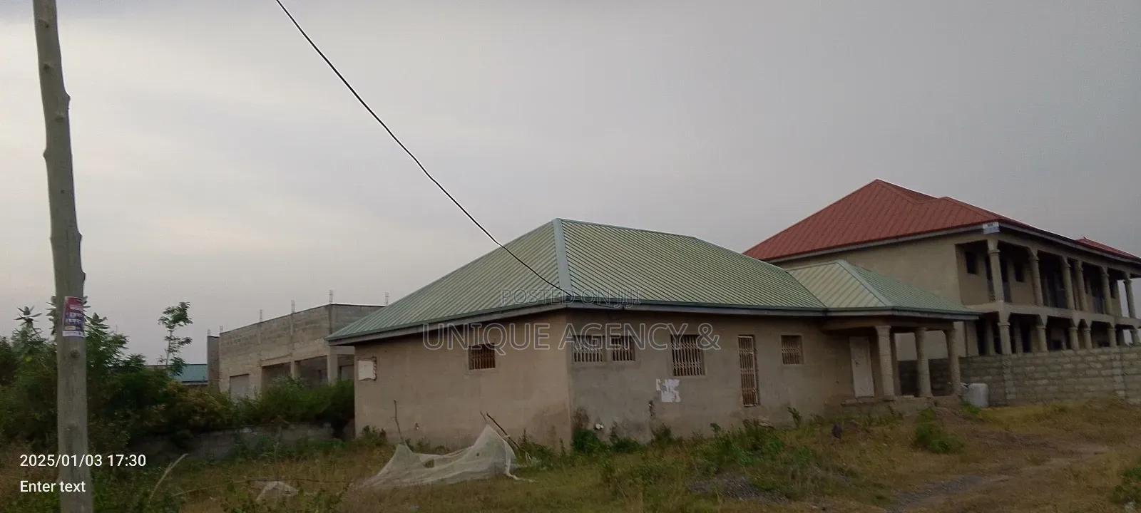 3bdrm Bungalow in Akamanzo for Sale
