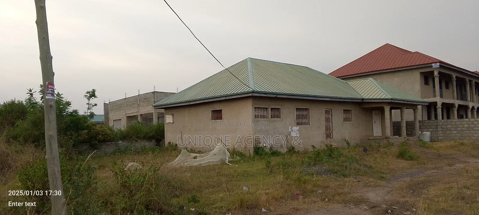 3bdrm Bungalow in Akamanzo for Sale