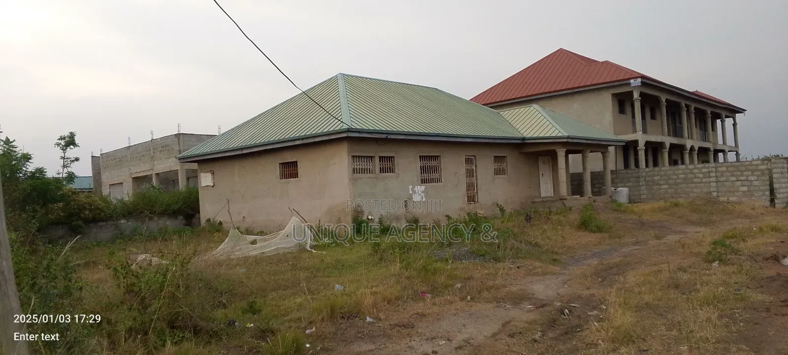 3bdrm Bungalow in Akamanzo for Sale