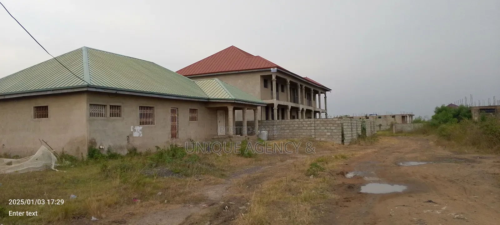 3bdrm Bungalow in Akamanzo for Sale