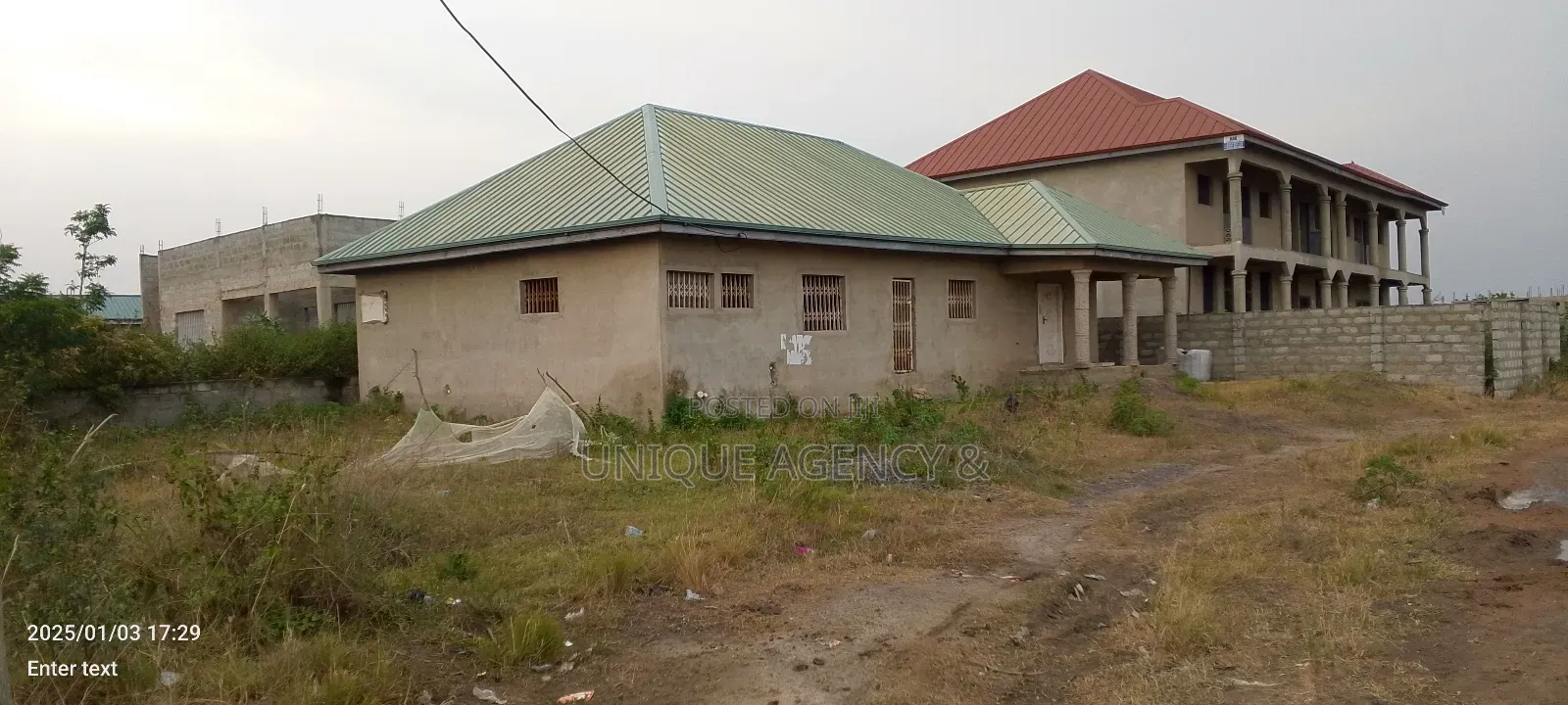 3bdrm Bungalow in Akamanzo for Sale