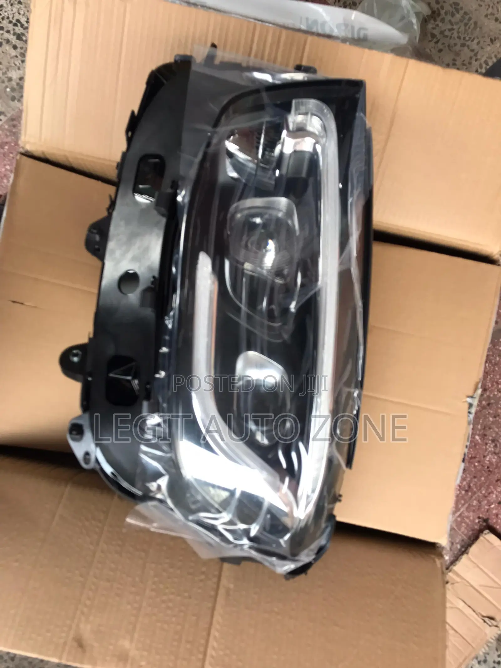 Mercedes Benz GLC 300 Headlight