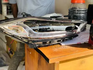 Hyundai Elantra 2017,2018 Spec Headlight / Sports Headlight