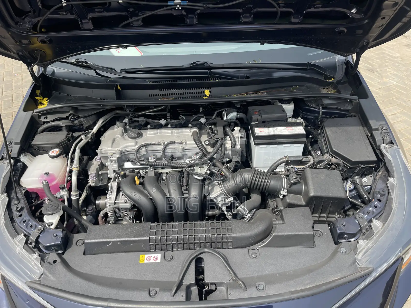 Toyota Corolla SE 2021 Blue
