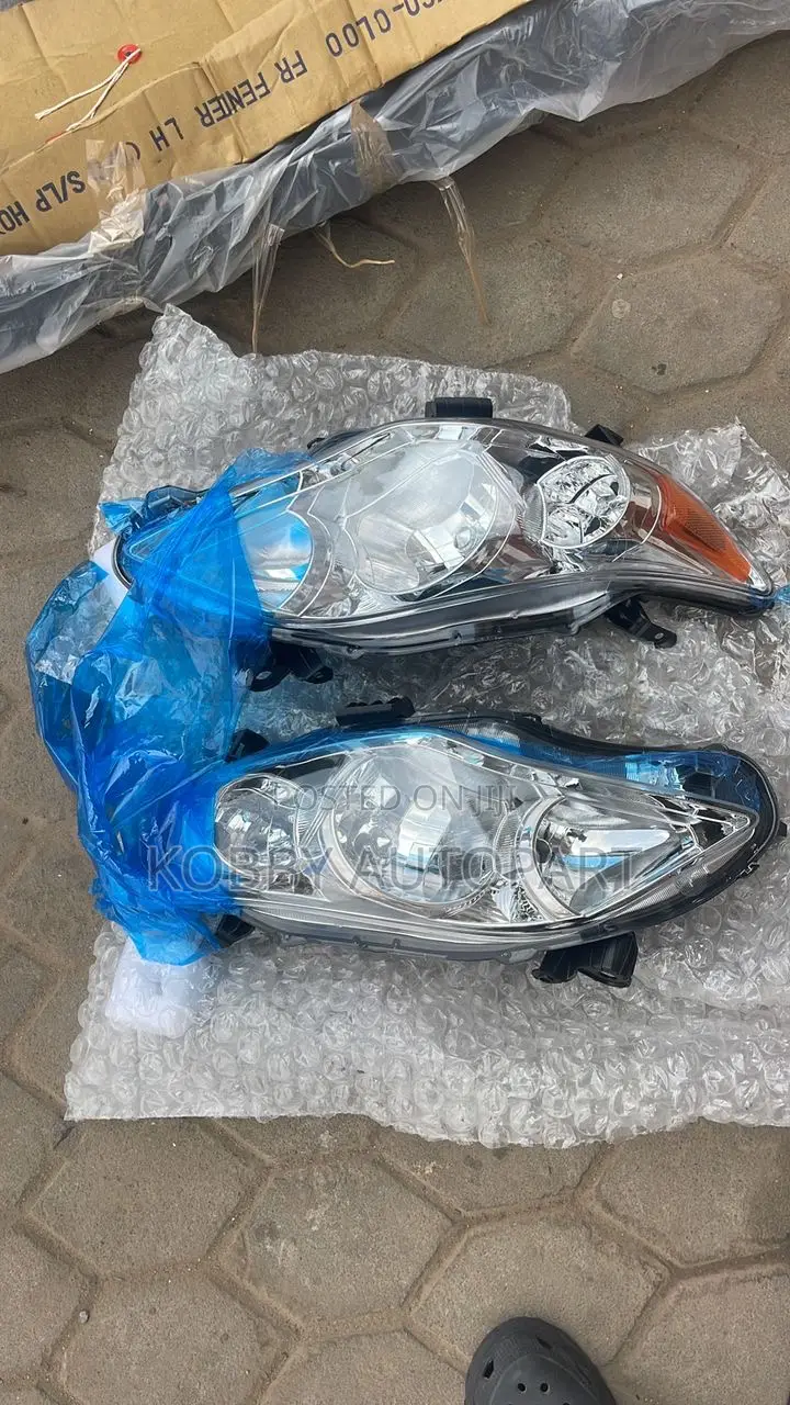 Corolla Headlight Pair 2011 2012 2013