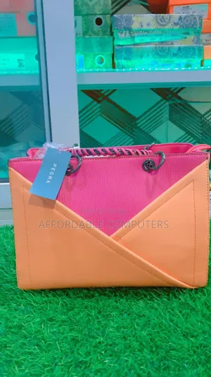 Pedra Quality Handbags Original