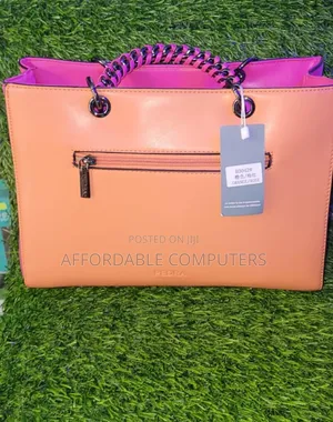 Pedra Quality Handbags Original
