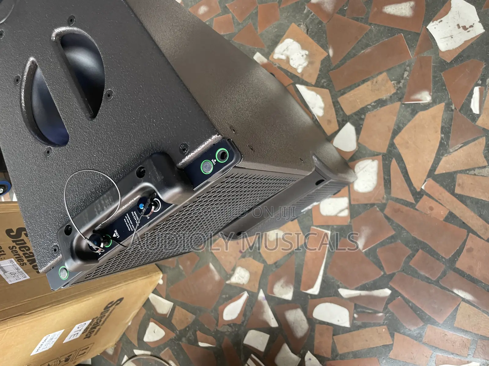 Jac Line Arrays 12-Inches