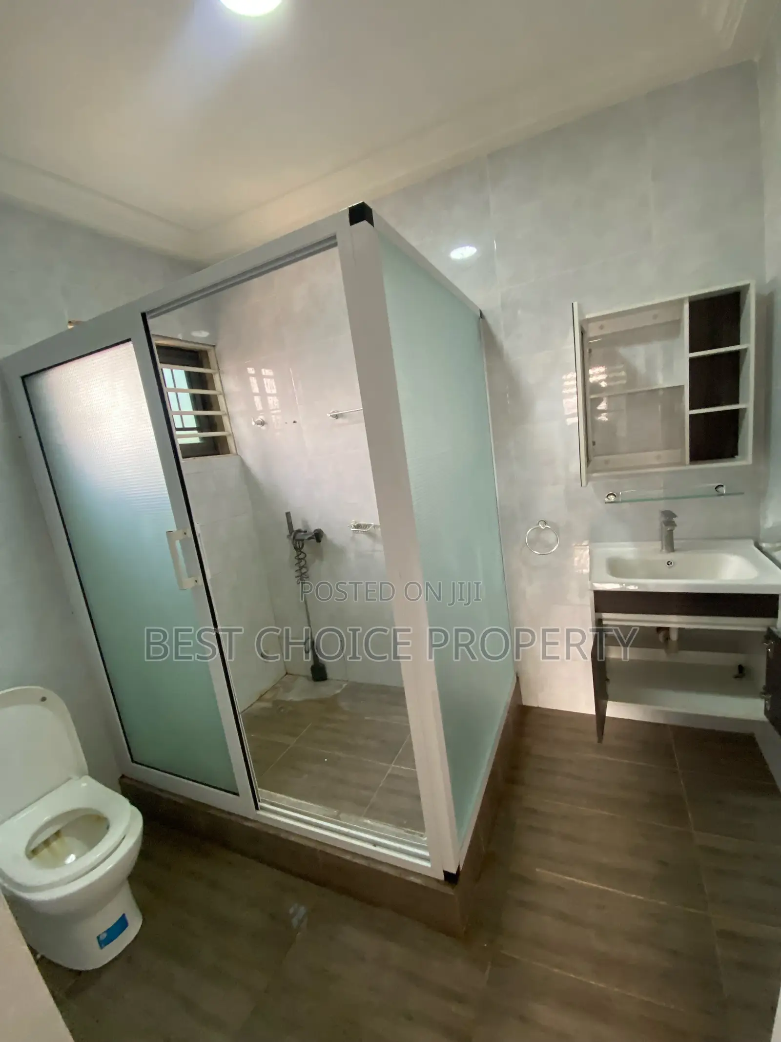 2bdrm Apartment in Adenta Lakeside for rent