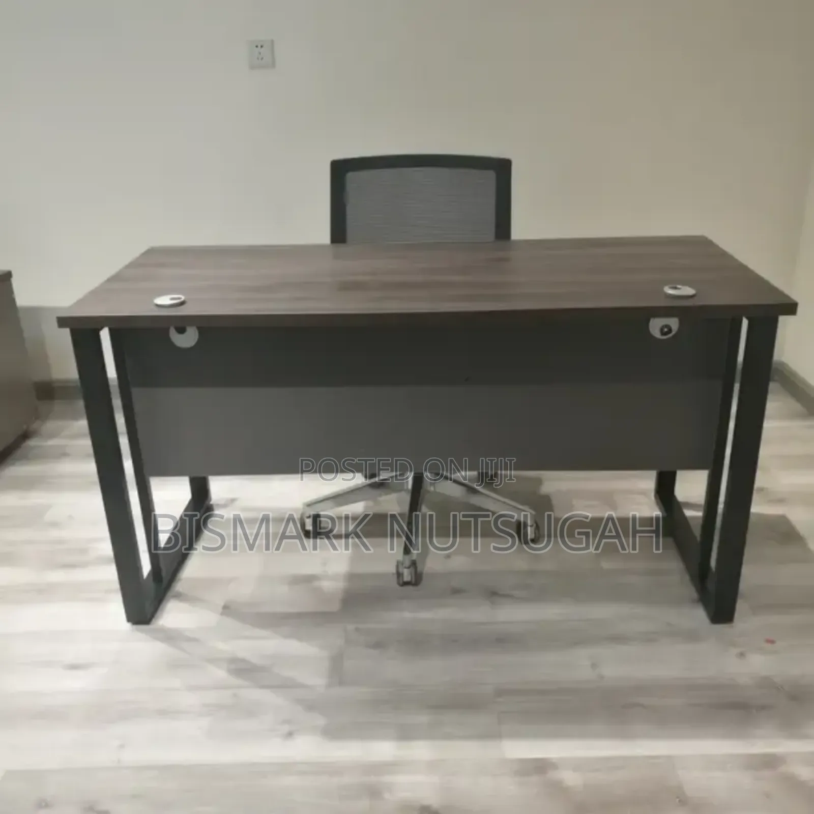Office /Desks Table for Sale