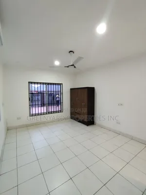 5bdrm House in Botwe for rent