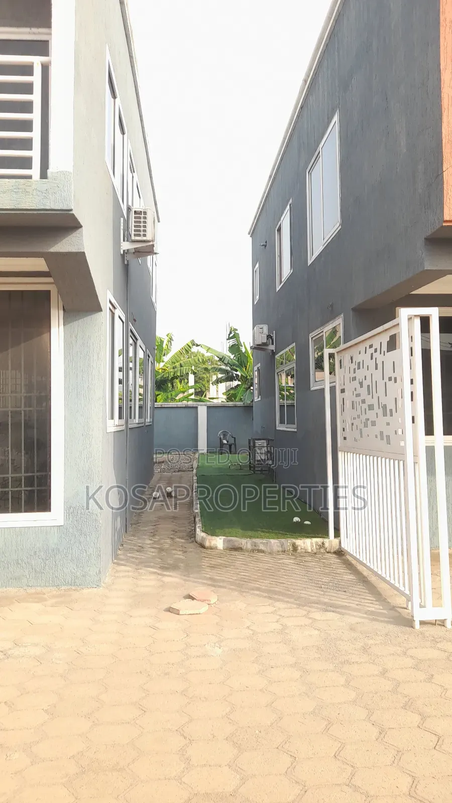 4bdrm House In Oyarifa High Tension For Sale