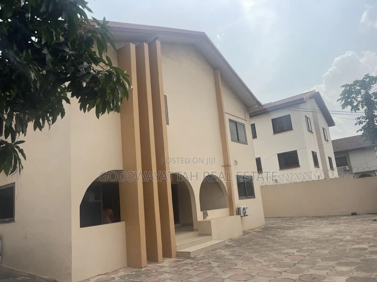 3bdrm Apartment in East Legon, Adjiriganor for rent