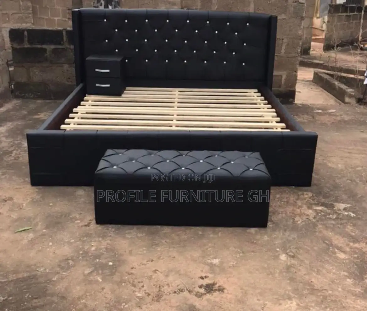 Black King Size Frame With Drawer and Ottoman (84x75)